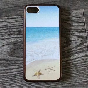 I am selling a new iPhone 8 case